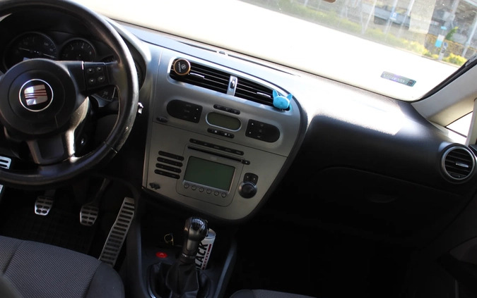 Seat Leon cena 13200 przebieg: 354000, rok produkcji 2007 z Kielce małe 67